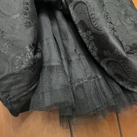 Hearts & Roses Black Poofy Floral (8) Dress Goth Ruffles Lace Up Open Shoulder - Picture 4 of 6